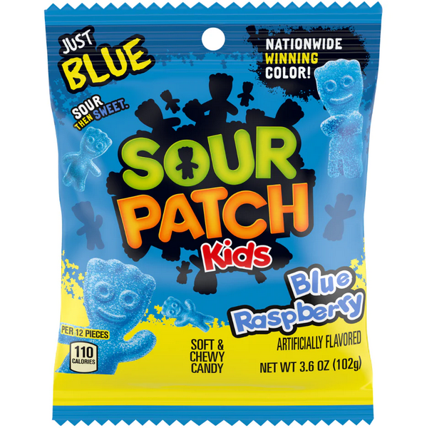 Blue raspberry Sour Patch Kids candy in a 102g peg bag from Mijn winkel, colorful chewy sweets with a blue raspberry flavor.